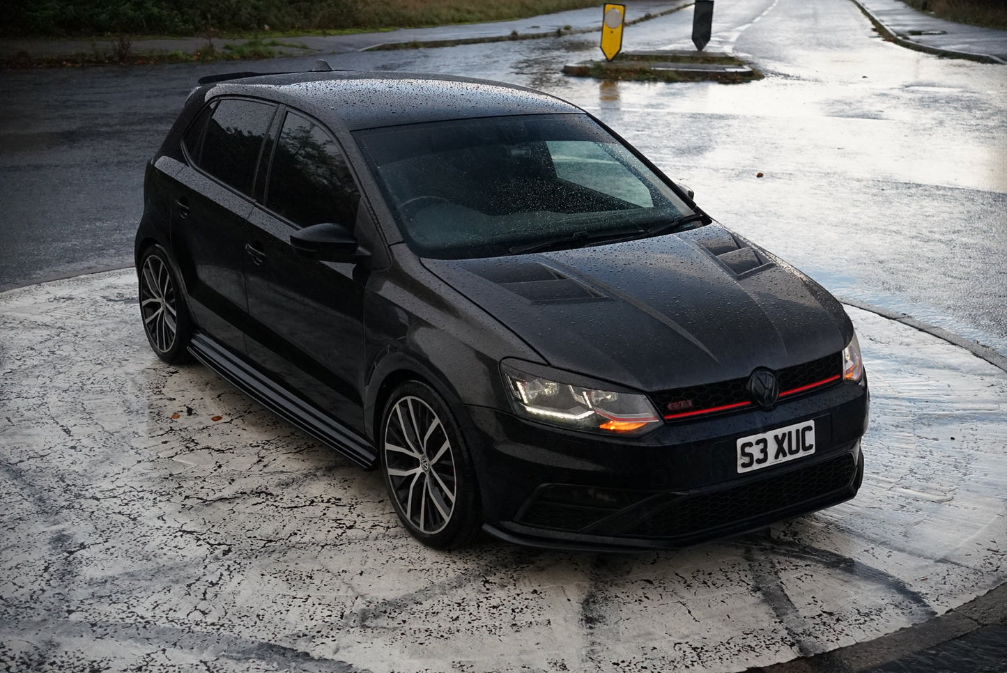 Volkswagen Polo MK5 V2 Genuine Carbon Fibre Bonnet (6R / 6C 09 - 17 Models) DIVERSION