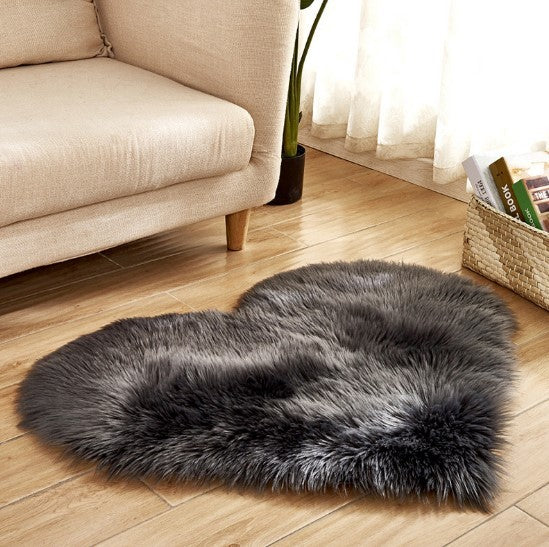 Heart Shaped Fluffy Rug - Non-Slip Plush Living Room Carpet Decor