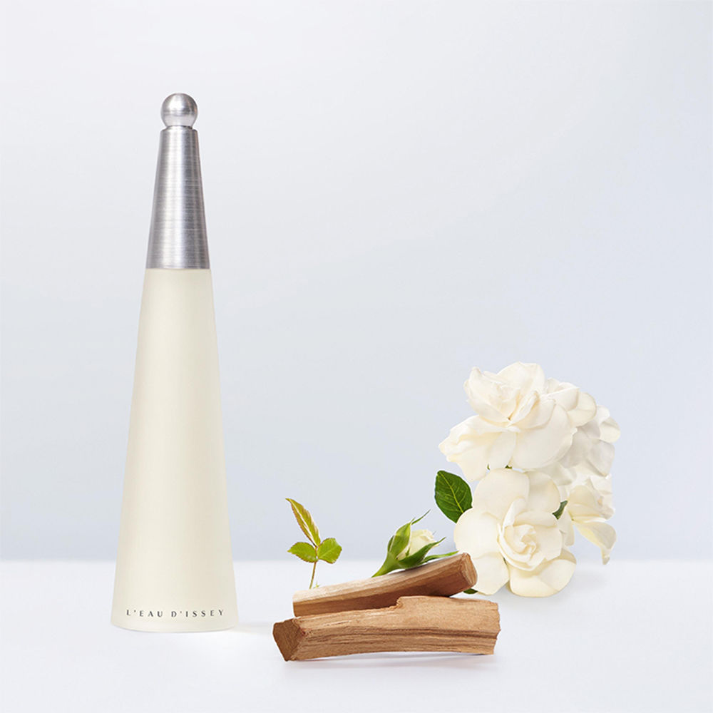 Issey Miyake L'eau D'issey Pour Femme Eau De Toilette Spray 50ml