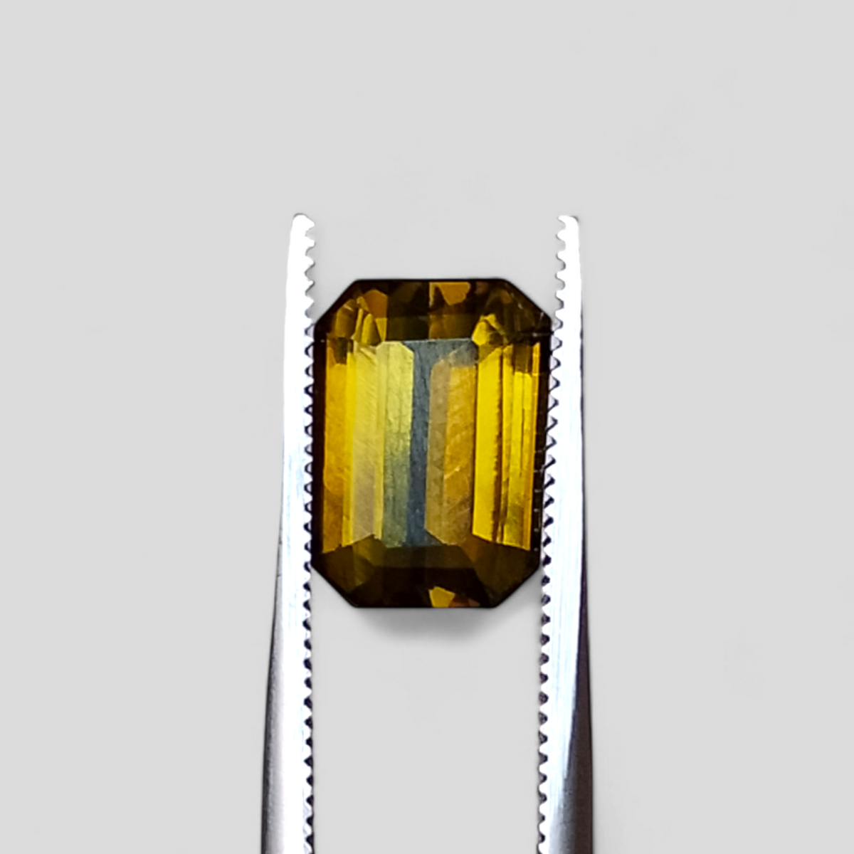 4.5ct Rare Epidote - Epidote Crystal - 8x11mm
