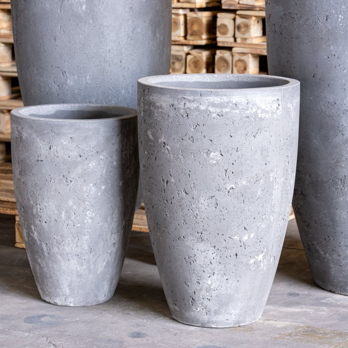 Vessara | Onyx Dusk – 40cm Large Concrete Vase Planter – 15L Tall Indoor Outdoor Pot