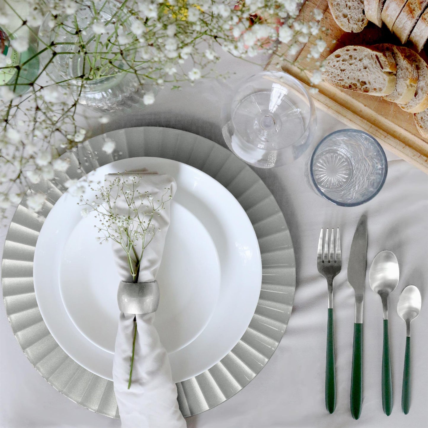 12pc Round Fluted Charger Plates Set - 33cm
