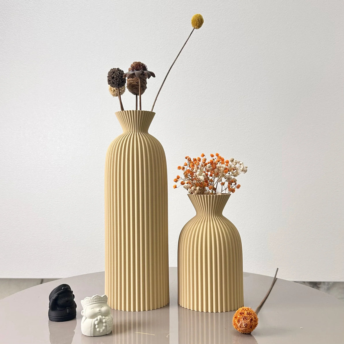 2-Piece Wavy Pattern Art Vases - Decorative Flower Home Ornaments