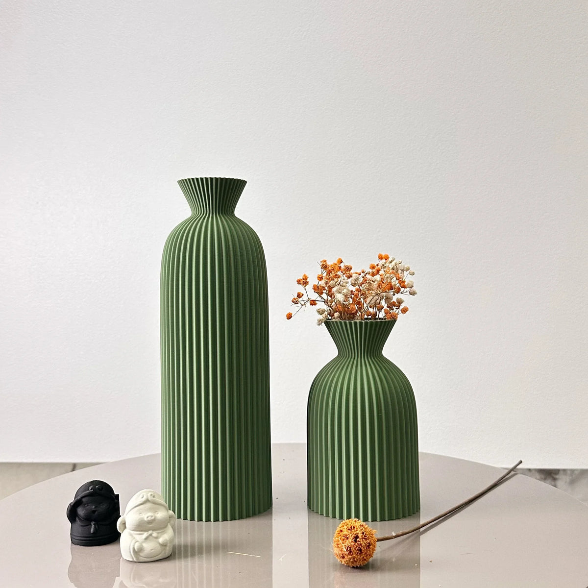 2-Piece Wavy Pattern Art Vases - Decorative Flower Home Ornaments