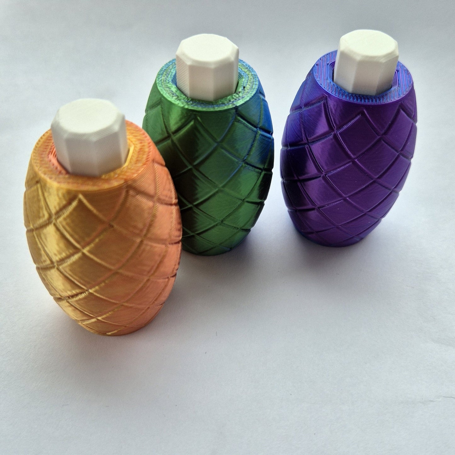 3dFidgets Snappy fidget push button - satisfying click in trending metallic colours adults