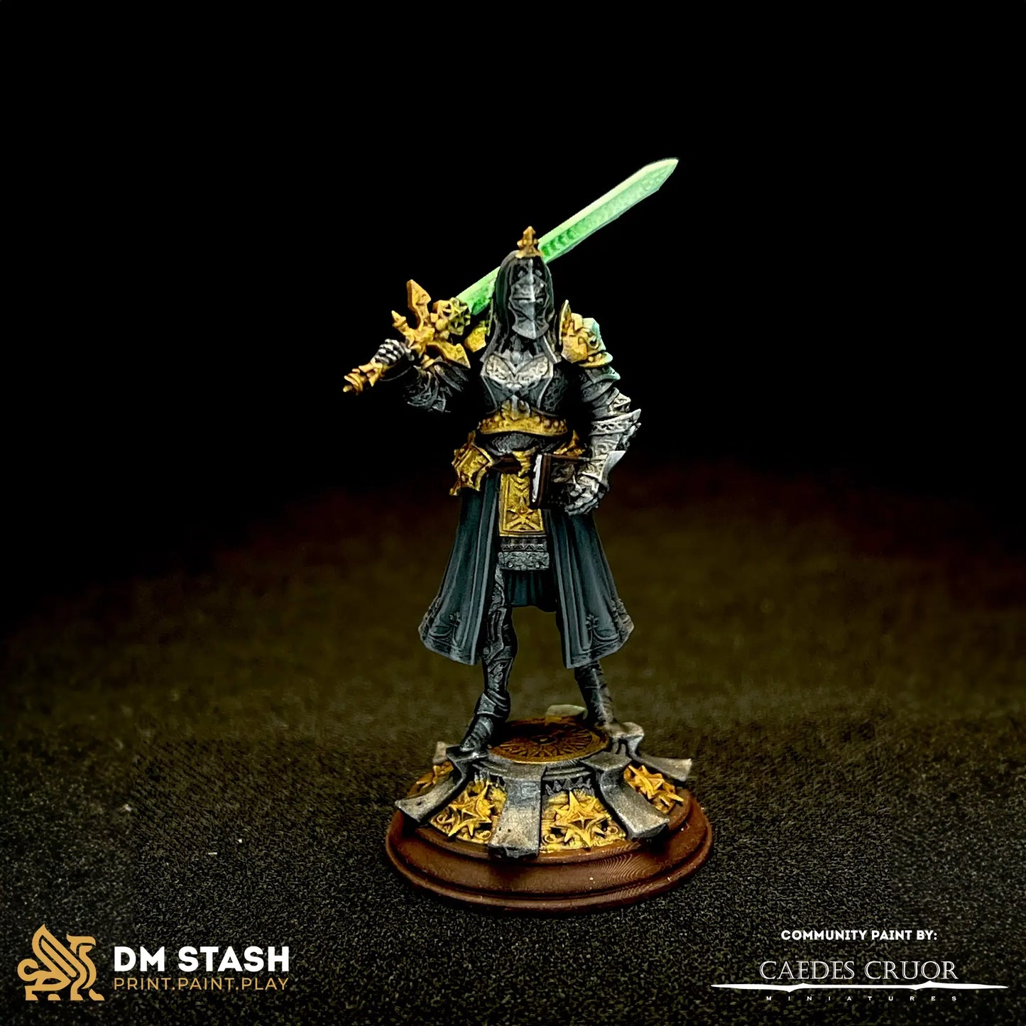 Johanna Saffron the Pious – Maiden Knight - 3D Printed Fighter Character Miniature
