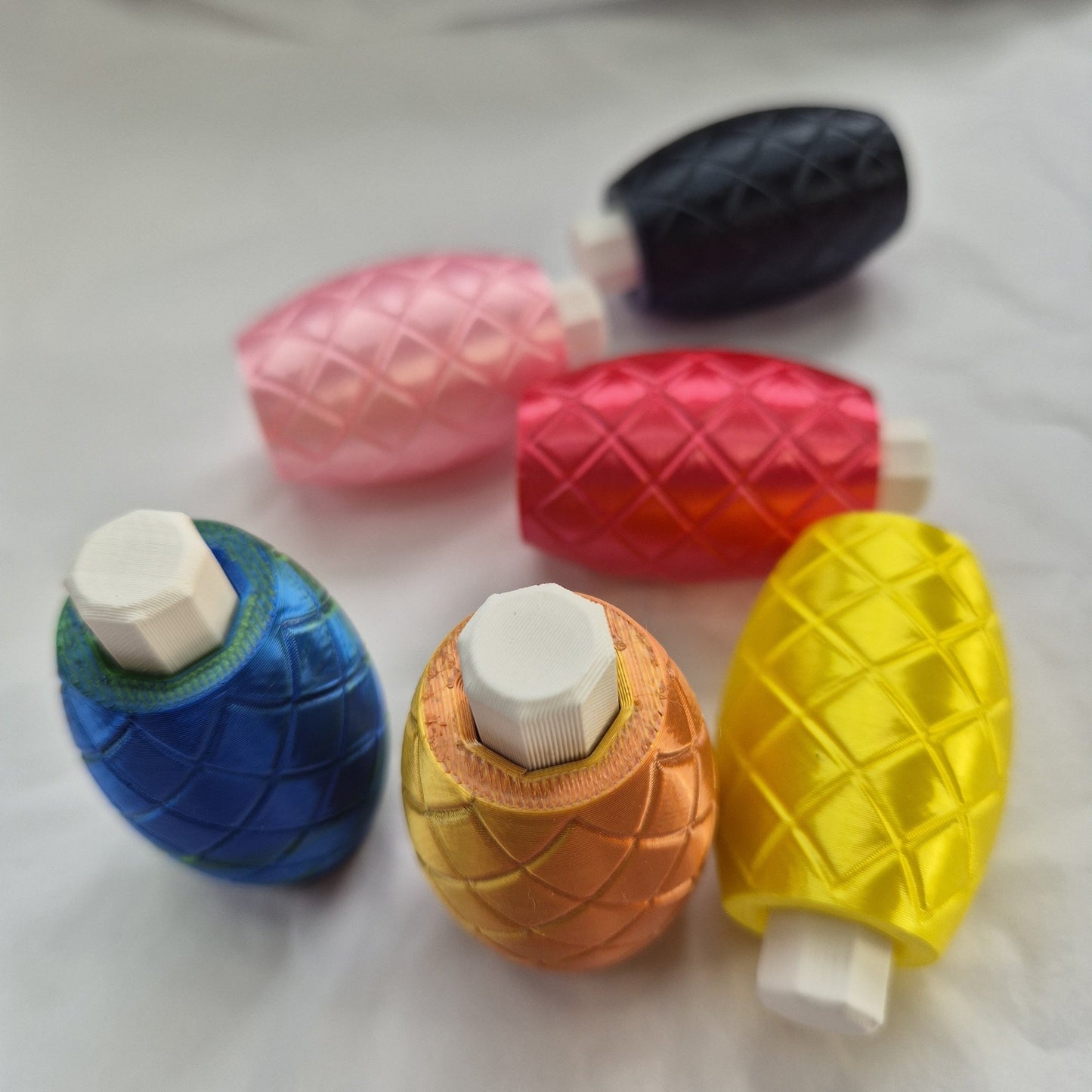 3dFidgets Snappy fidget push button - satisfying click in trending metallic colours adults