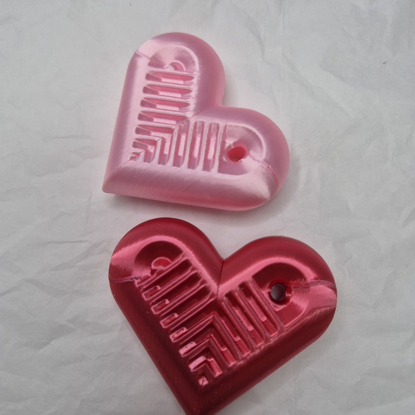 3dFidgets - heartSnap - Magnetic snap finger toy in heart shape with textured inside perfect for ADHD, autism and neurodivergent people