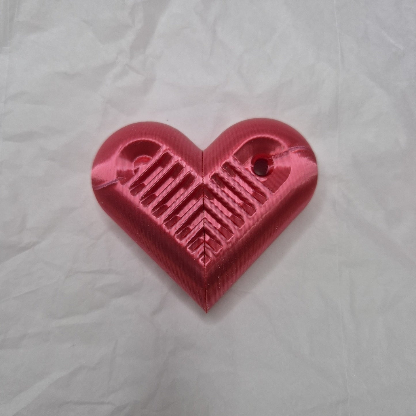 3dFidgets - heartSnap - Magnetic snap finger toy in heart shape with textured inside perfect for ADHD, autism and neurodivergent people