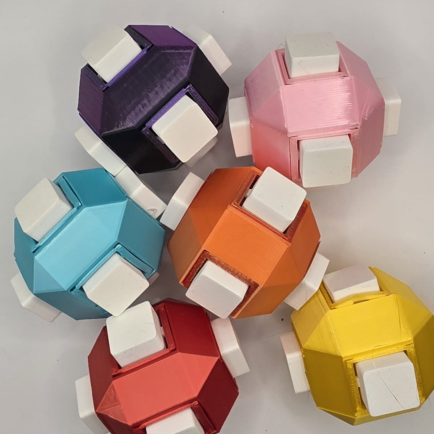 3dFidgets ASMR Click-a-sphere - Clicky Buttons with Real Mechanical Switches in Vibrant Colours for Sensory Play