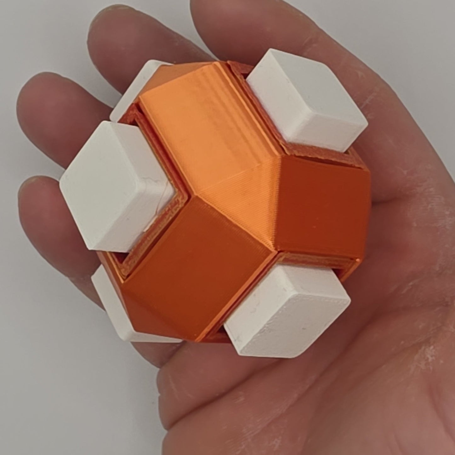 3dFidgets ASMR Click-a-sphere - Clicky Buttons with Real Mechanical Switches in Vibrant Colours for Sensory Play