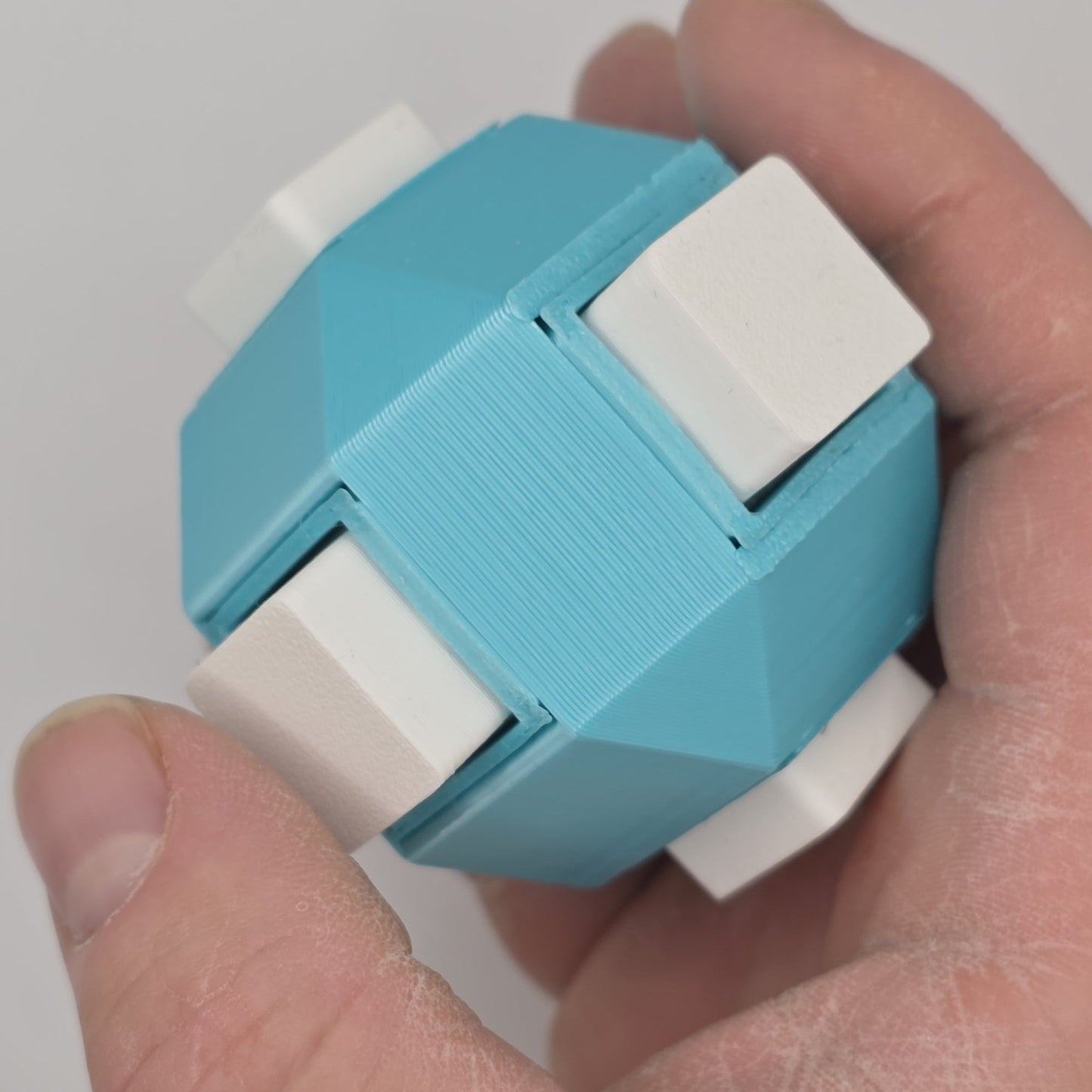 3dFidgets ASMR Click-a-sphere - Clicky Buttons with Real Mechanical Switches in Vibrant Colours for Sensory Play