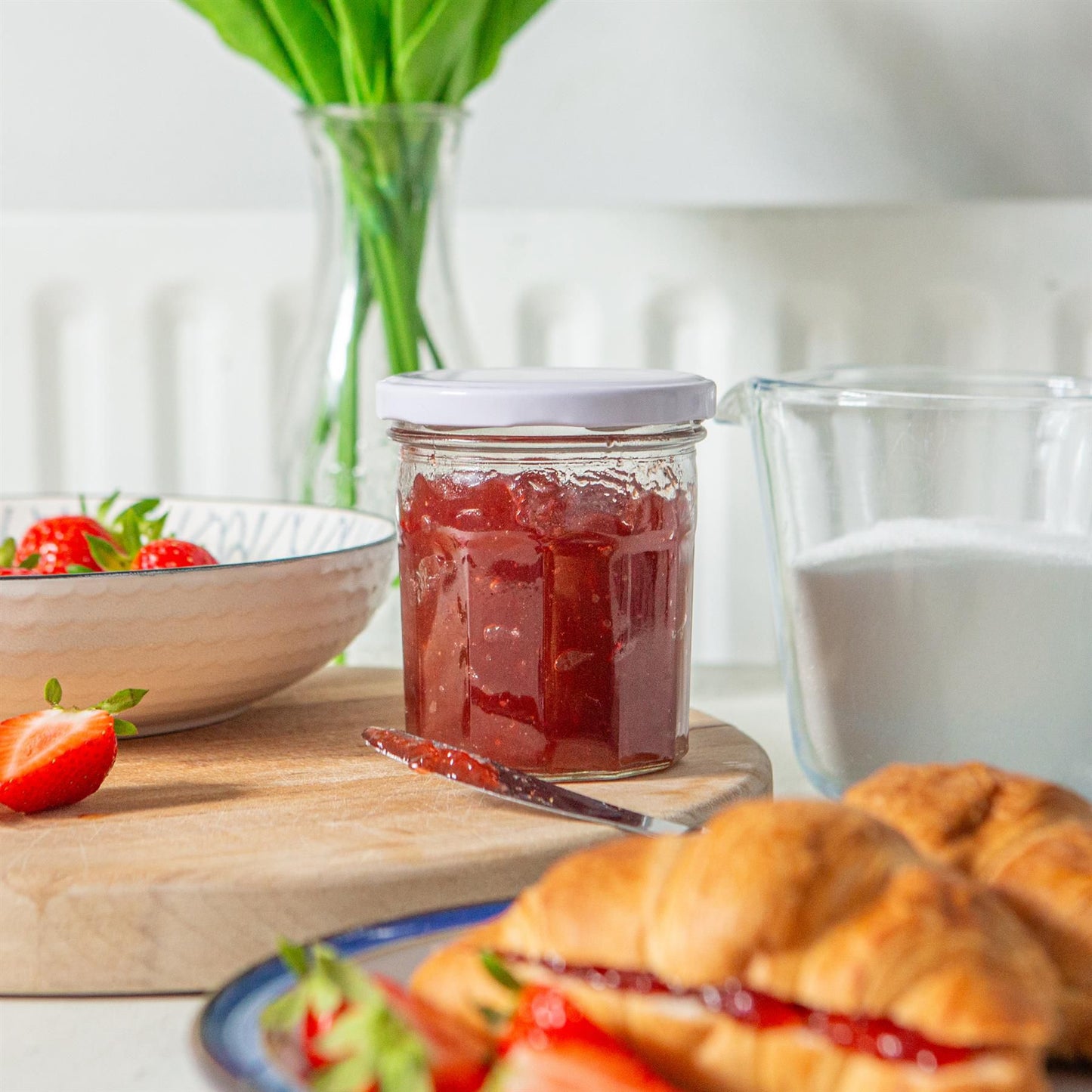 250ml Glass Jam Jars with Lids - Pack of 6