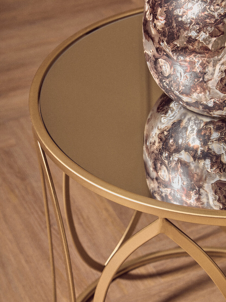 Set of 2 Gold Finish Metal Frame and Mirrored Top Side Tables, Arcana