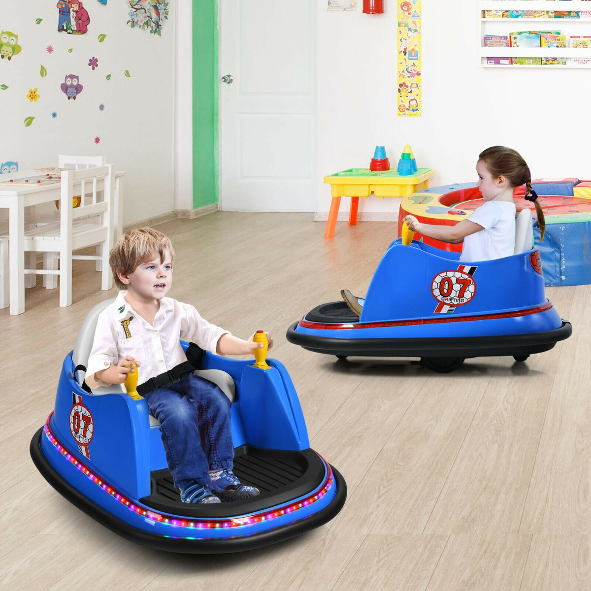 Kids Ride-On Bumper Car with Colorful Flashing Lights and Music-Green