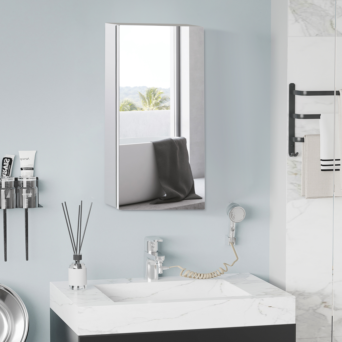 Wall-mounted mirror cabinet: contemporary design