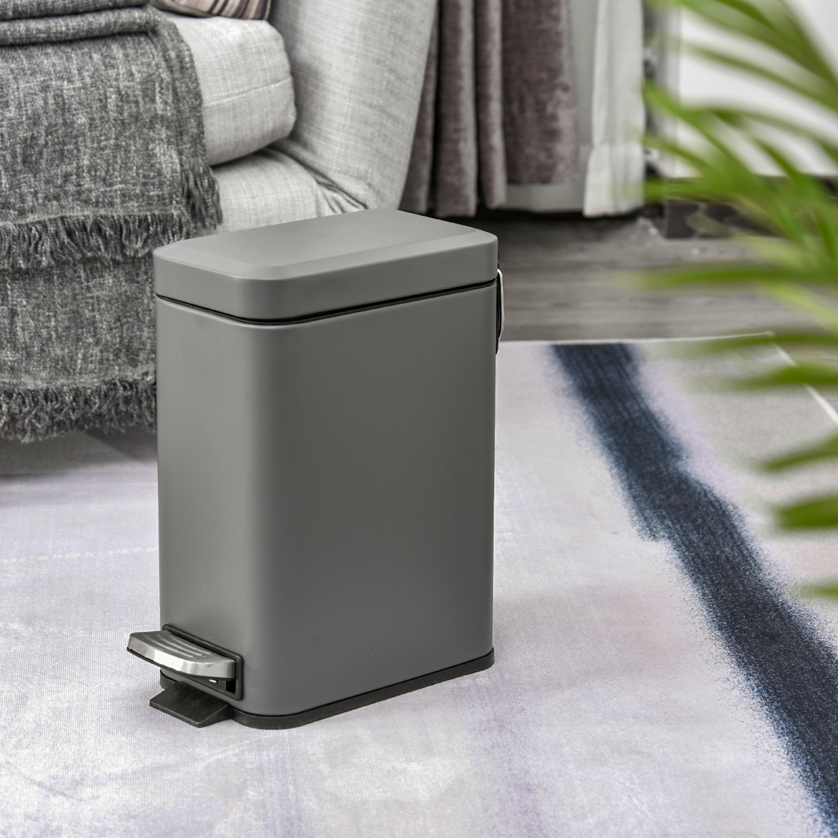 5L Steel Step Trash Can with Quiet-Closed Lid, Silent and Gentle Open,