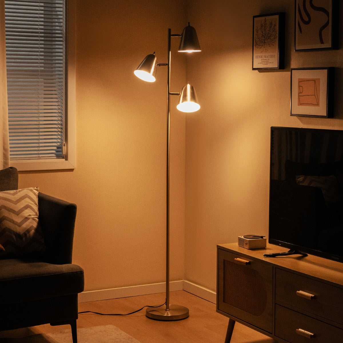 3-Bulb Floor Lamp with 3 E26 A19 Bulbs and Adjustable Lampshades-Golden