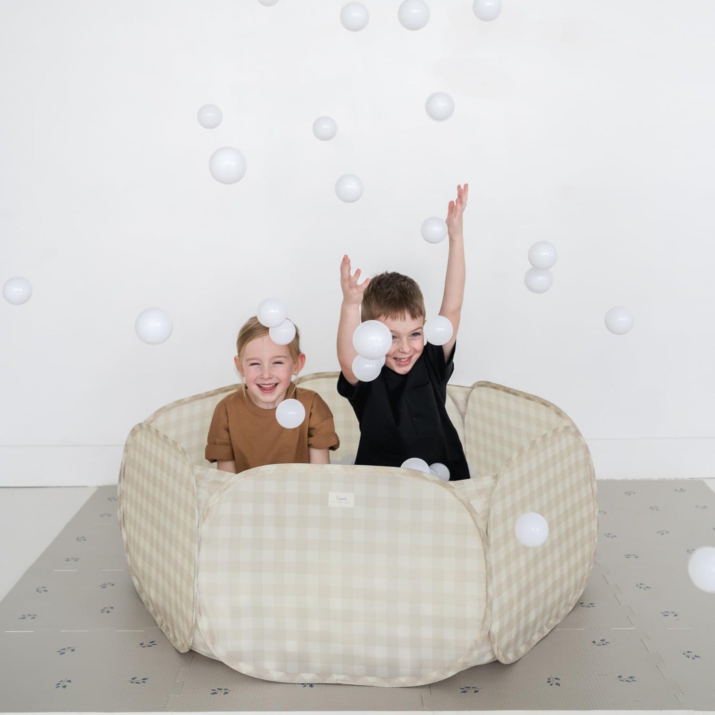 3 Sprouts Kids Ball Pit – Pop-Up Indoor/Outdoor Play Space for Toddlers | Large Foldable Ball Pit (Balls Not Included) – Gingham Beige