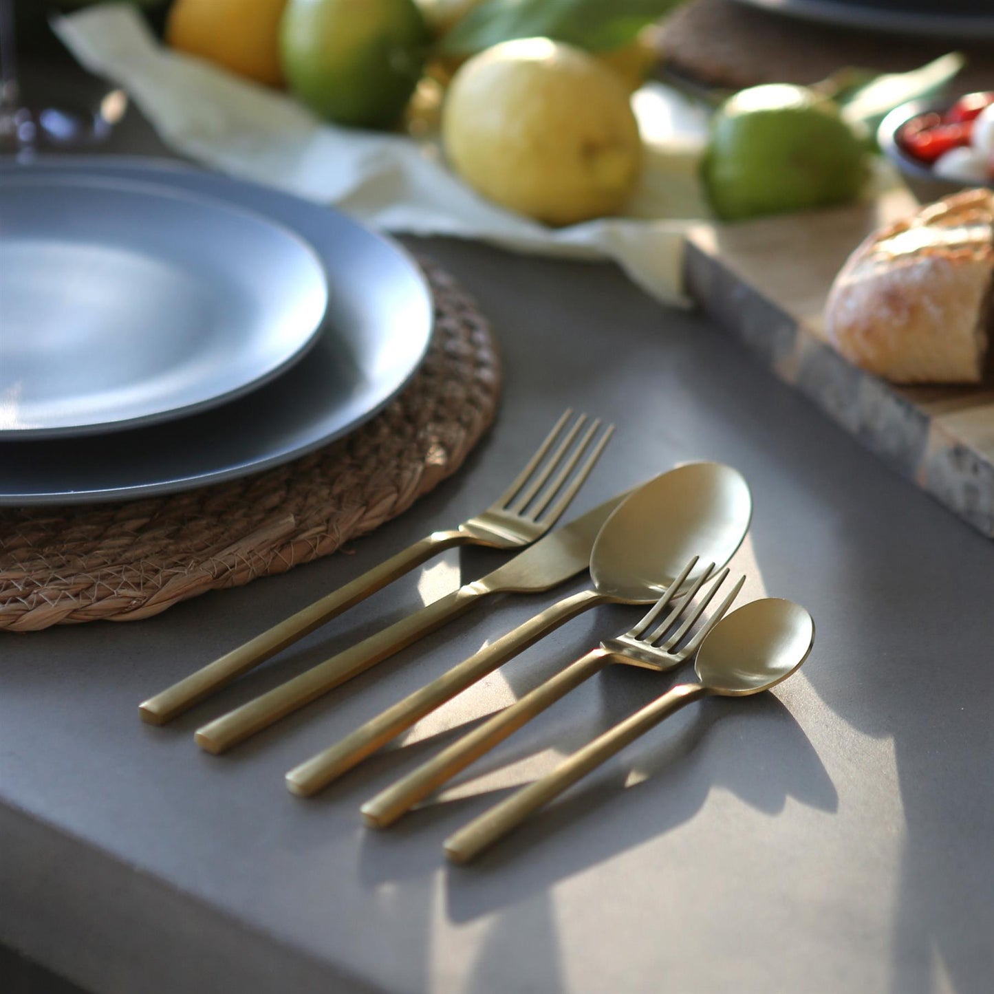 Stainless Steel Dinner Knives - 21cm - Pack of Four