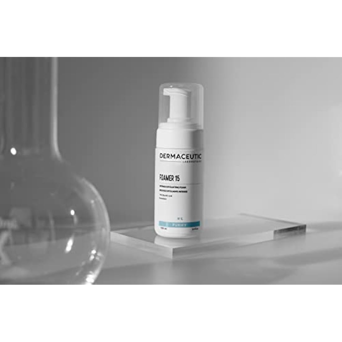 Dermaceutic Foamer 15 - Gentle foaming cleanser - Brightening face wash - Exfoliating cleanser for a clear and bright complexion - 100ml