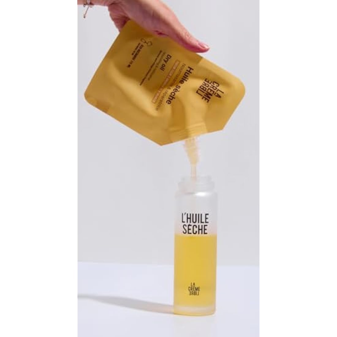 La Crème Libre - Refillable Organic Skin Care Oil - 100% Natural - Prevents and Reduces Stretch Marks - Nourishing and Non-Sticky - Improves Skin Elasticity - Refillable Pack 115ml