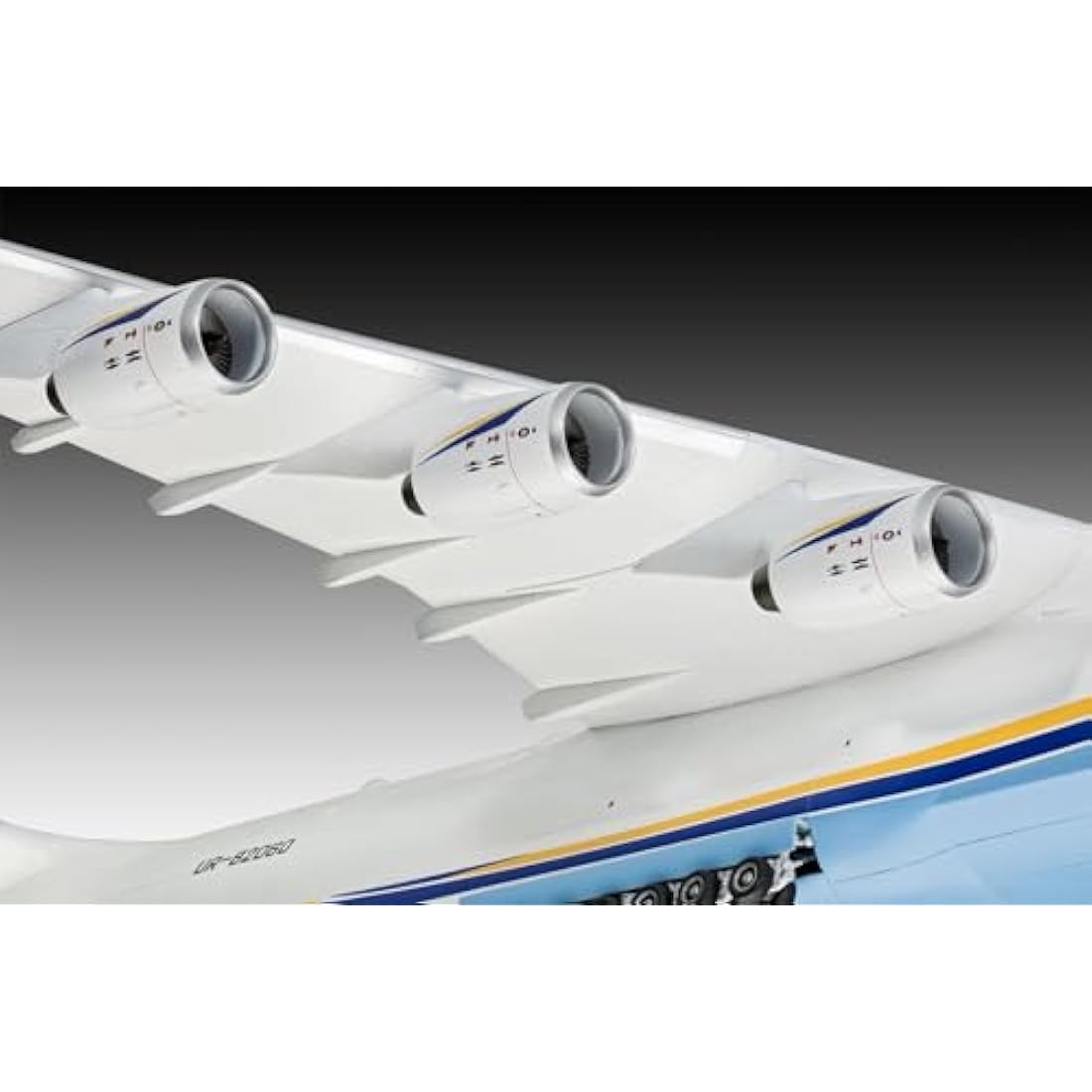 Revell 04958 Antonov An-225 Mrija 1:144 Scale Unbuilt/Unpainted Plastic Model Kit