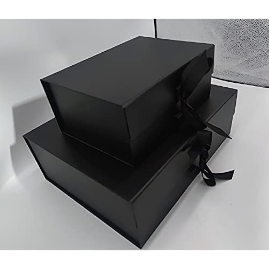 Black Gift Box 23.5 x17 x10 cm, Gift Box with Magnetic Lids and Silk Ribbon Specially Designed for Present Birthdays, Holidays, Anniversaries Gift Packaging