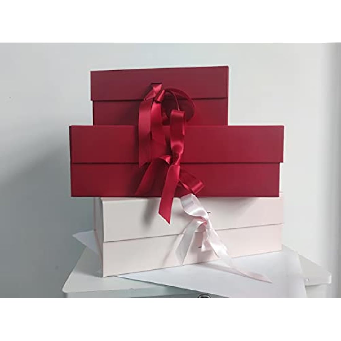 Red Gift Box 33x26x11 cm, Large Gift Box with Magnetic Lids and Silk Ribbon Specially Designed for Presents Birthdays, Holidays, Anniversaries Gift Packaging