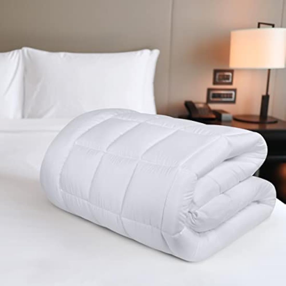 Utopia Bedding Full Mattress Pad, Quilted Fitted Premium Mattress Protector, Deep Pocket Mattress Cover Stretches up to 16 Inches, Fluffy Pillow Top Mattress Topper (54x75 Inches, White)