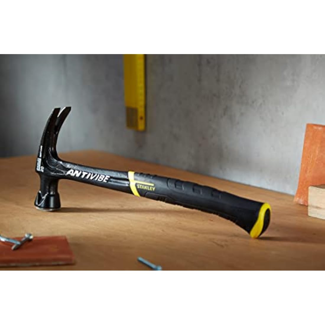 Stanley FMHT1-51278 20oz Fatmax Antivibe Steel Hammer-Rip Claw, Black/Yellow, 570g