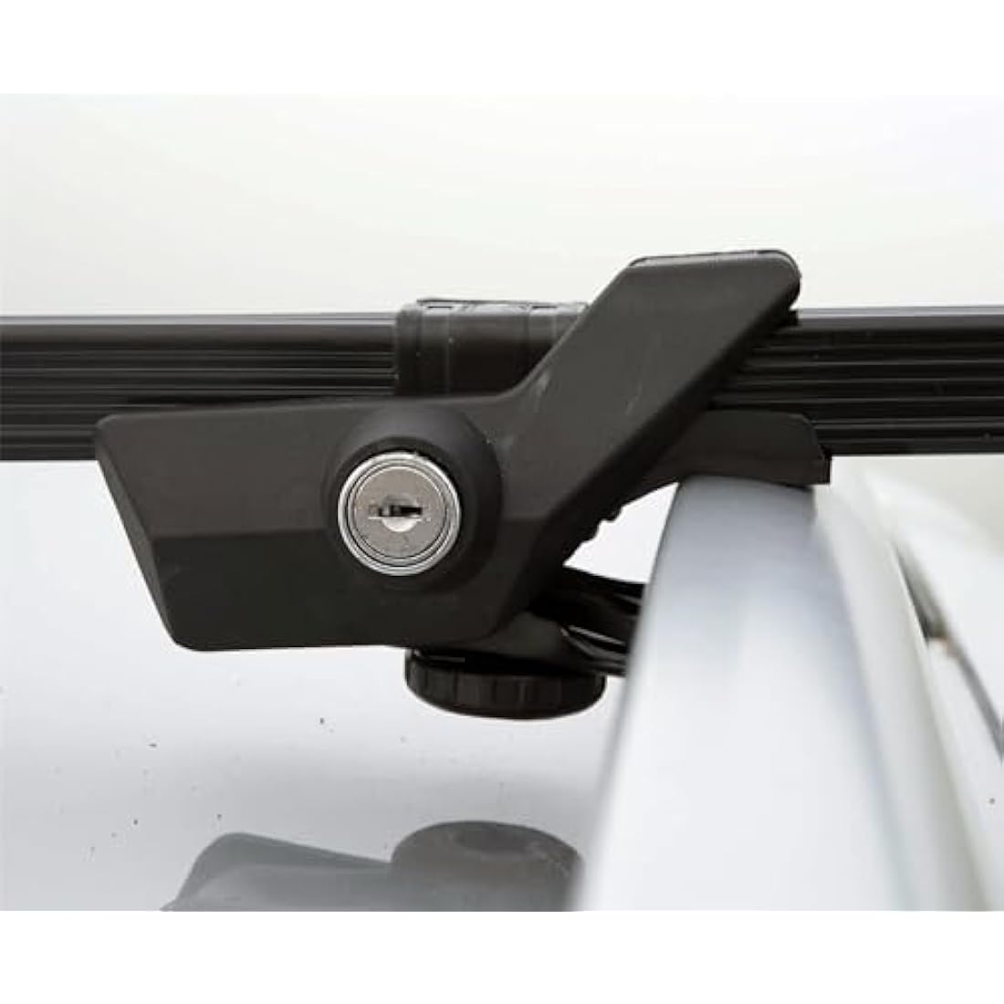 135cm Long Steel Roof Bars Lockable Anti Theft Car Roof Bar Rails For Nissan Qashqai 2008-2017