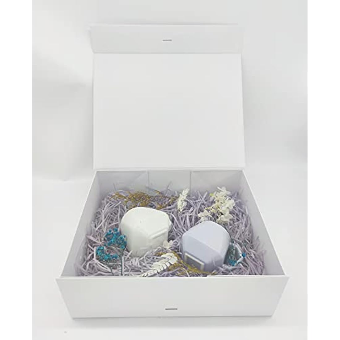 White Gift Box, 23.5 x17 x10 cm Gift Box with Magnetic Lids and Silk Ribbon Specially Designed for Present Birthdays, Holidays, Anniversaries Gift Packaging