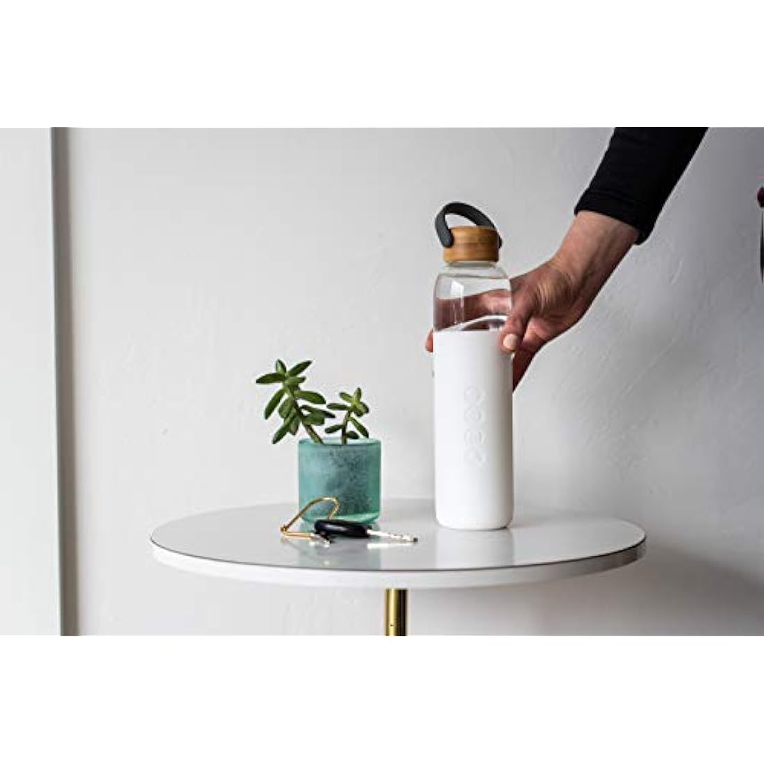 Soma Glass Water Bottle, Eco-Friendly Alternative (White, 24oz/740ml)