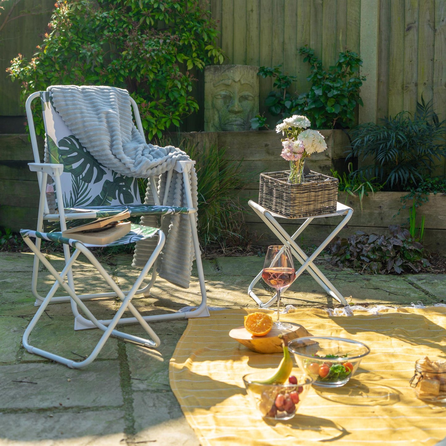 4pc Banana Leaf Folding Beach Chair & Lounger Set