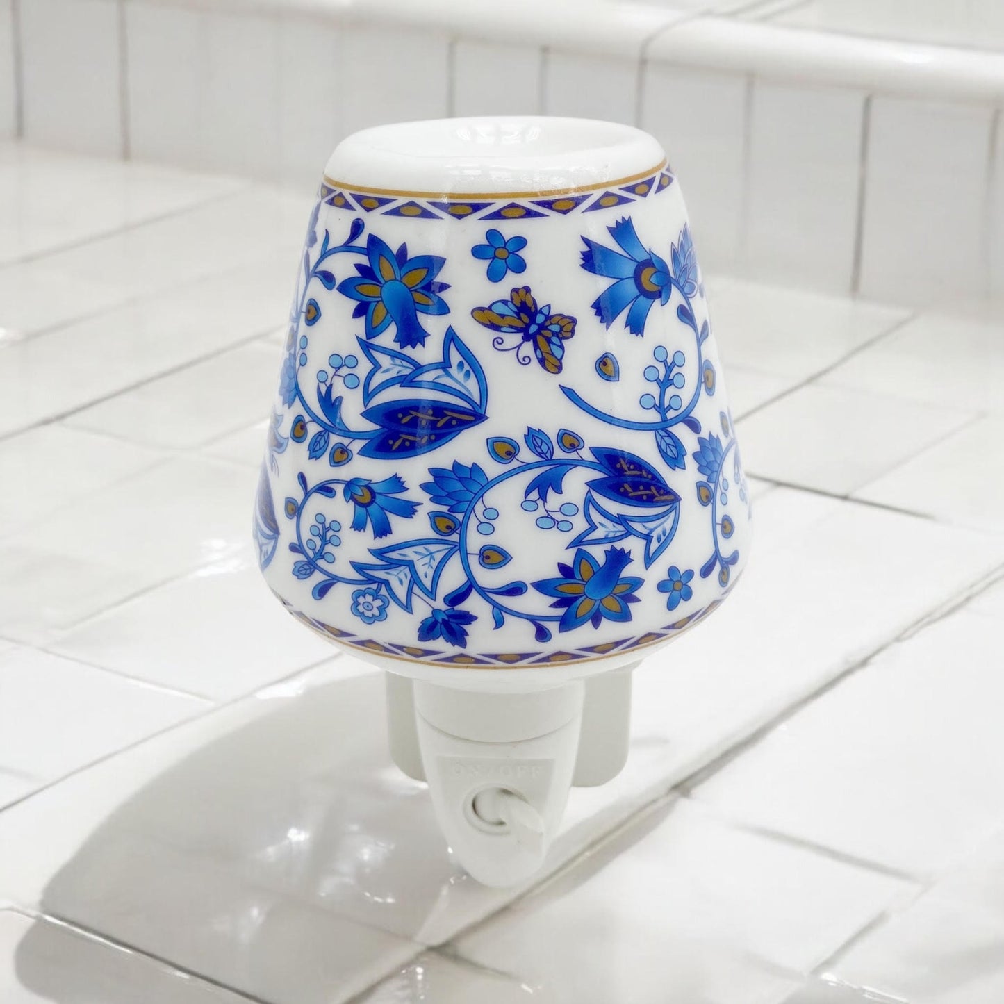 8 INCH FLORAL LED NIGHTLIGHT BLUE FLOWERS AND BUTTERFLIES