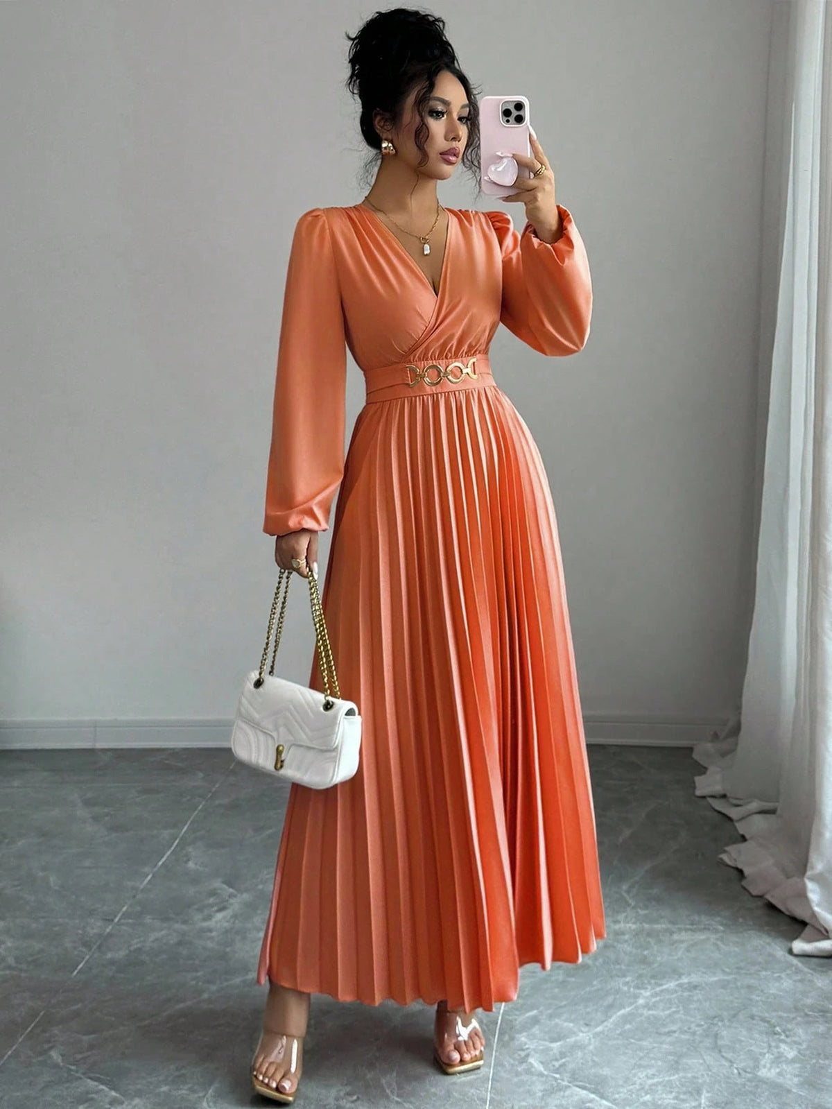 Women's Solid-color Casual Chic V-neck Dress