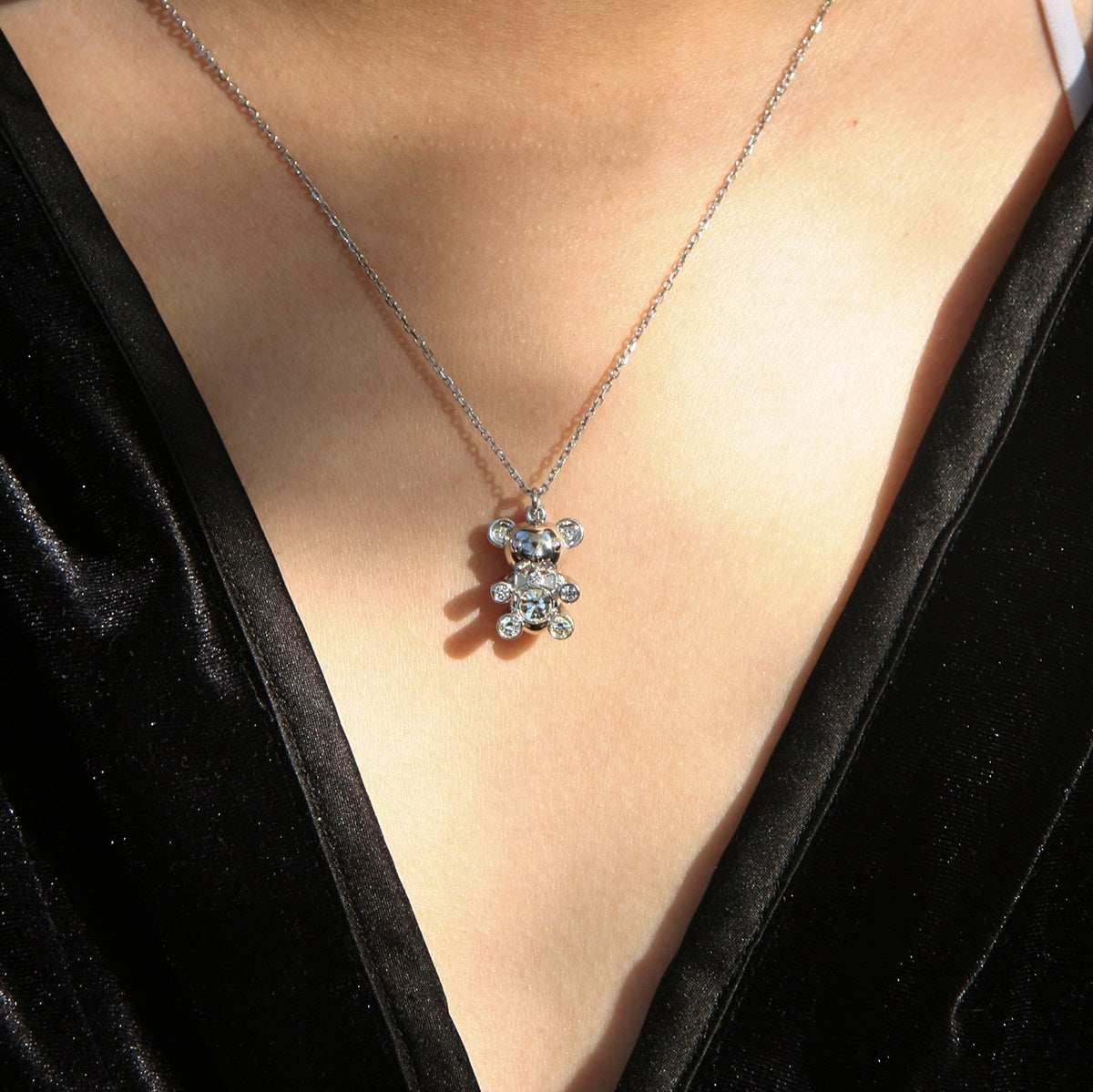 73205256