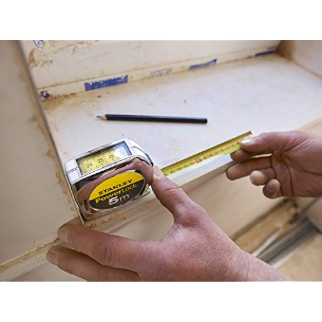 Stanley 033932 Powerlock Tape 5m Top Reader