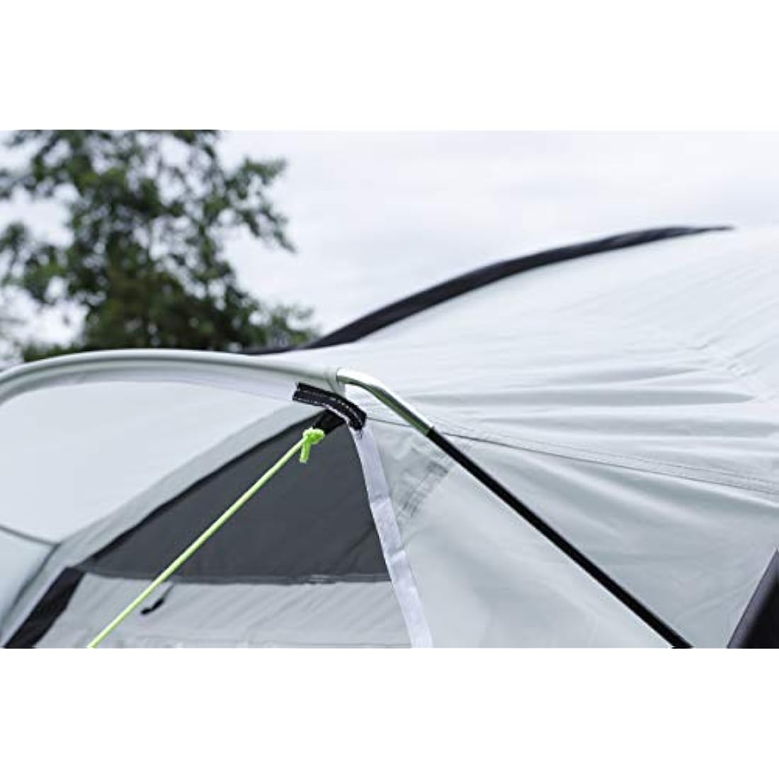 Leisurewize Ontario 20-260 Caravan Porch Awning, Rail Height 235-250cm x Depth 240cm x Width 260cm (LWA30) - Comes with two shades with a mesh vent above the front windows to let in fresh air.