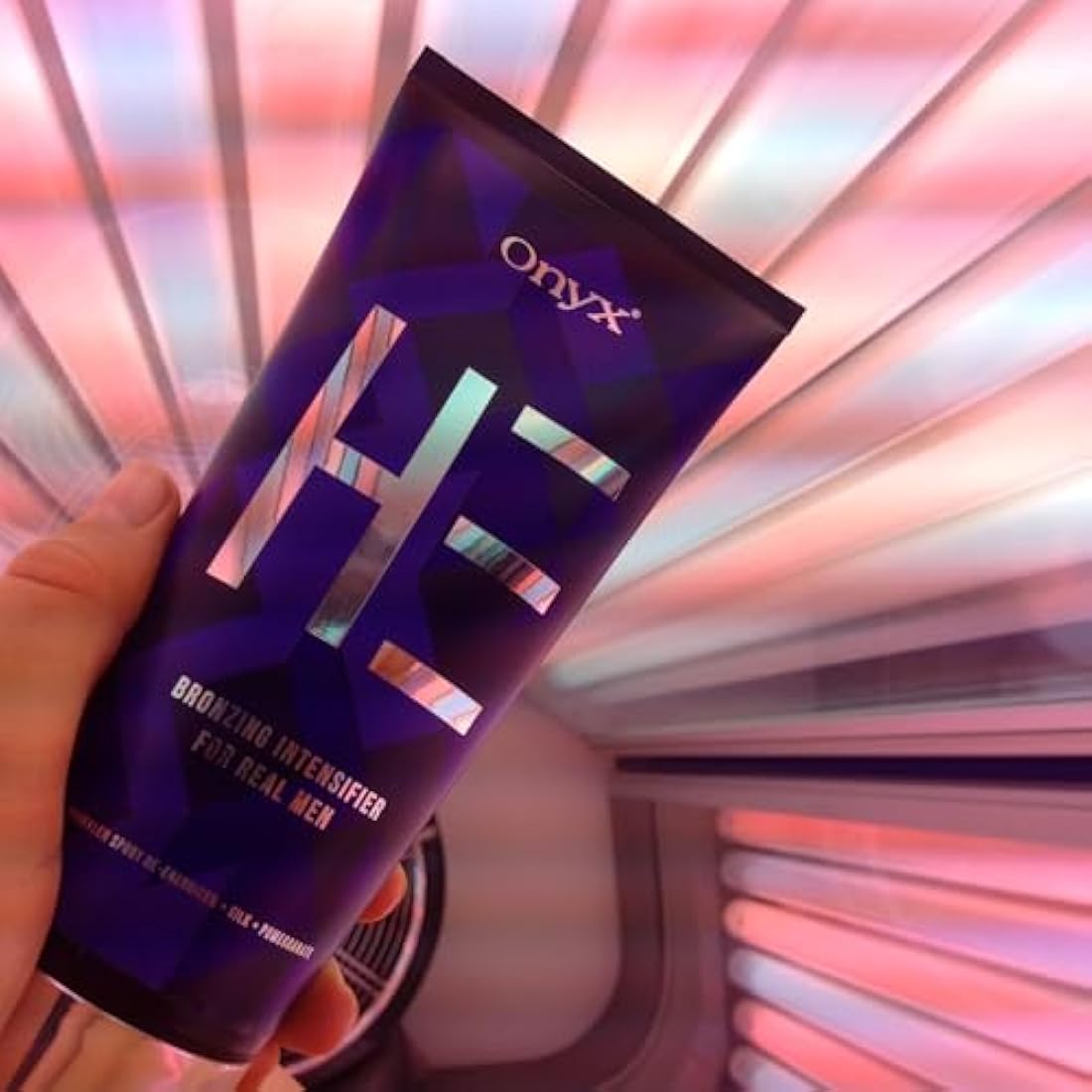 Onyx HE Sunbed Cream for Men | Tanning Accelerator for Indoor & Outdoor Use | Light, Streak-Free Formula for Rapid, Dark Results | Hydrating Lotion to Enhance Tan and Highlight Muscle Definition
