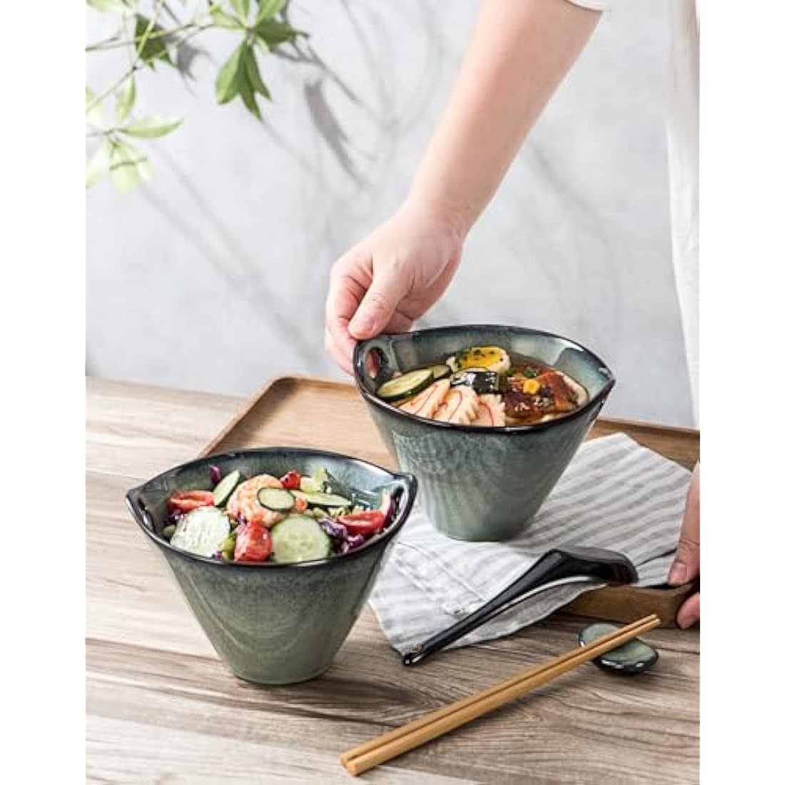 Henten Home Soup Bowls, Large Vintage Noodles Bowl 600ml, Ceramic Ramen Bowls with Spoon and Chopsticks, Japanese Bowl Set of 2 for Udon Soba Pho Asian Noodles - Green