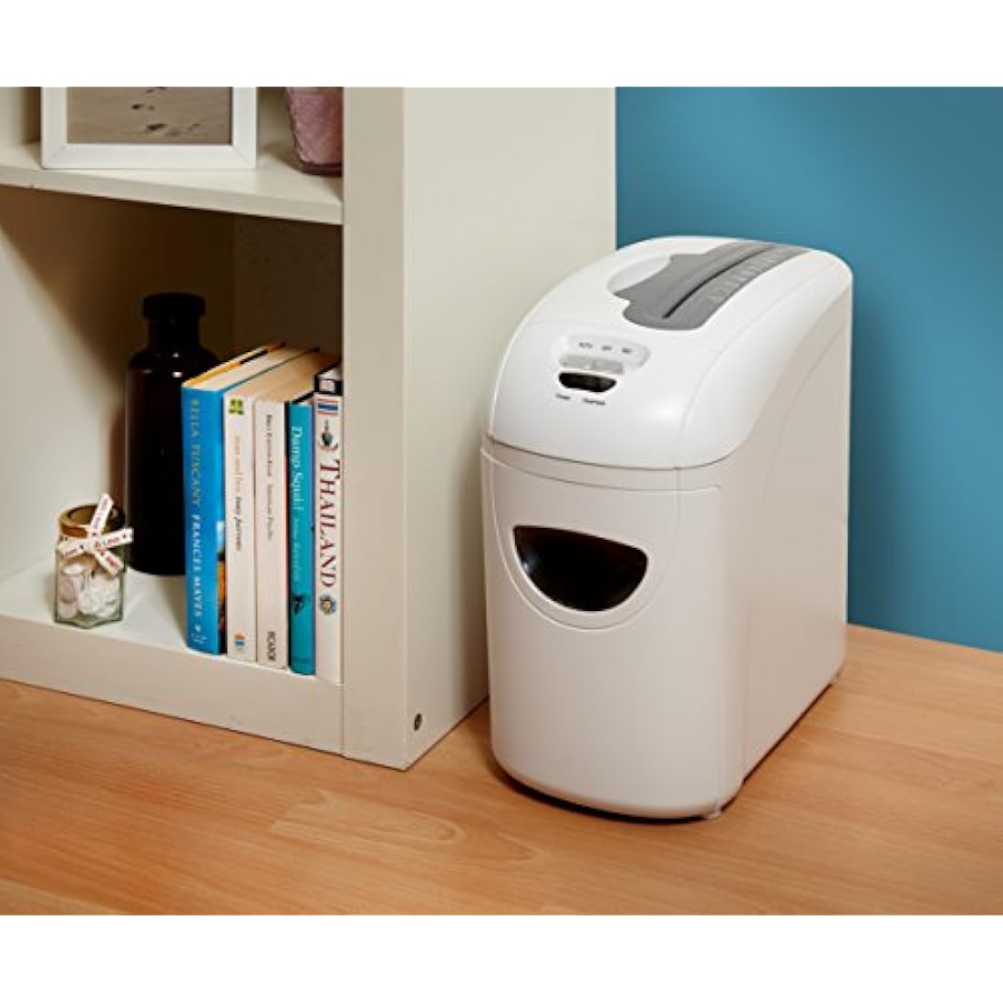 Swordfish 40300 X-Securia 800XC 8 Sheet Cross Cut Paper/Document Shredder, White