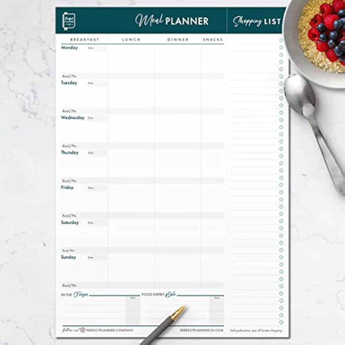 Perfect Planner Company - Magnetic Weekly Meal Planner Pad - A4 Tear Away Design - Perforated Shopping List - Calorie Tracker and Food Expiry Date - Teal - Portrait 50 Pages