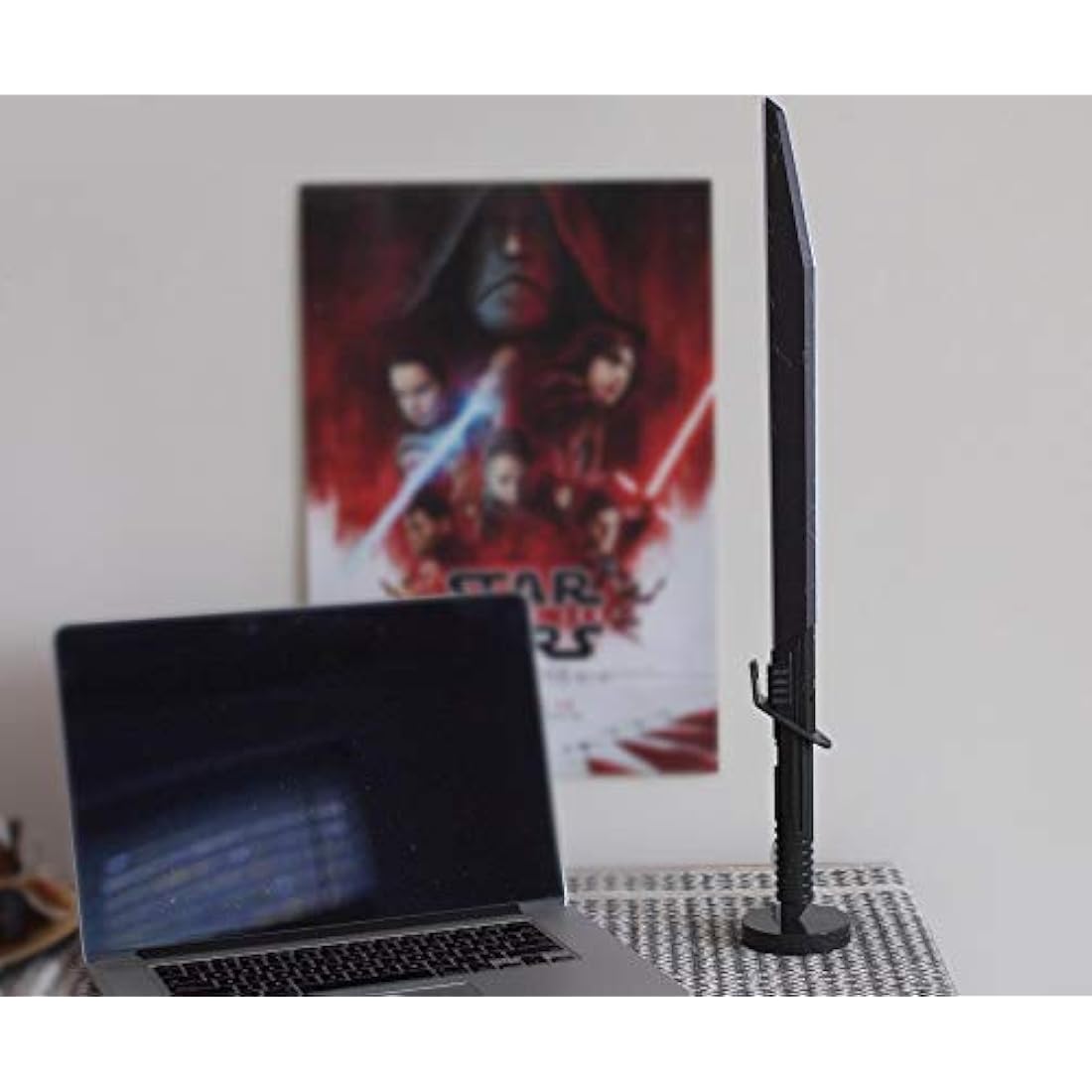 Star Wars: The Mandalorian Darksaber 24-Inch LED Desk Light Lamp