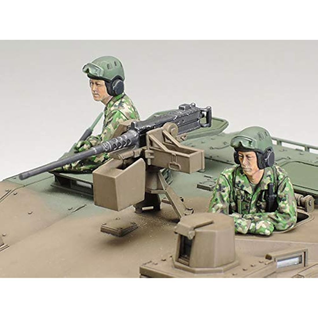 TAMIYA 35361-1:35 JGSDF MCV Type 16 (8x8) (2), Model Building, Plastic Kit, Hobby, Crafts, Gluing, Model Kit, Model, Assembly, Unpainted