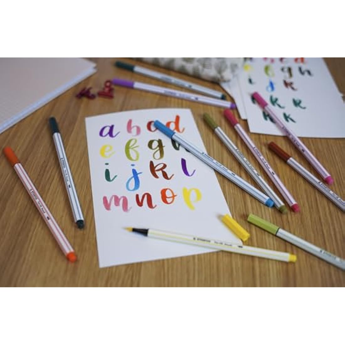 STABILO Premium Fibre-Tip Pen Pen 68 brush - Tin of 25-19 assorted colours - Hanging version