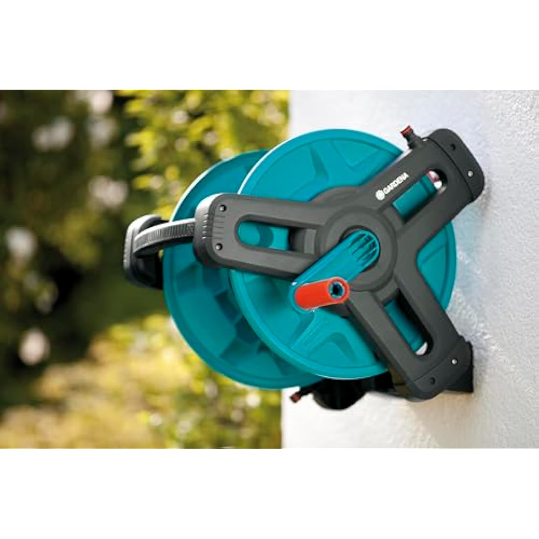 Gardena Classic wall-fixed Hose Reel 50 Set: Mobile hose reel, wall-mountable to save space and can be removed at any time, with a 20-m hose, spray nozzle, and system parts (8009-20), Multicolour