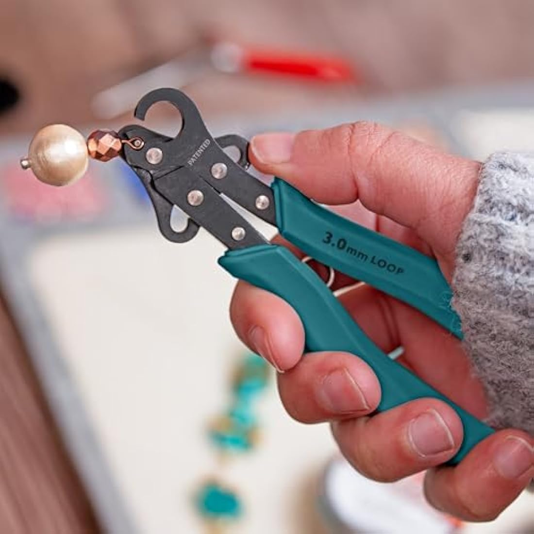 The Beadsmith One Step Looper – Create and Trim Consistent 3 mm Loops for Jewelry, Use with 18-26g Craft Wire