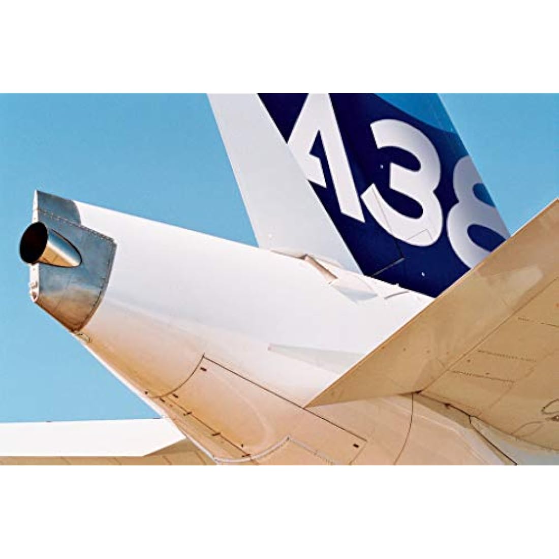Revell 04218 Airbus A380 Design New livery First Flight 1:144 Scale Unbuilt/Unpainted Plastic Model Kit